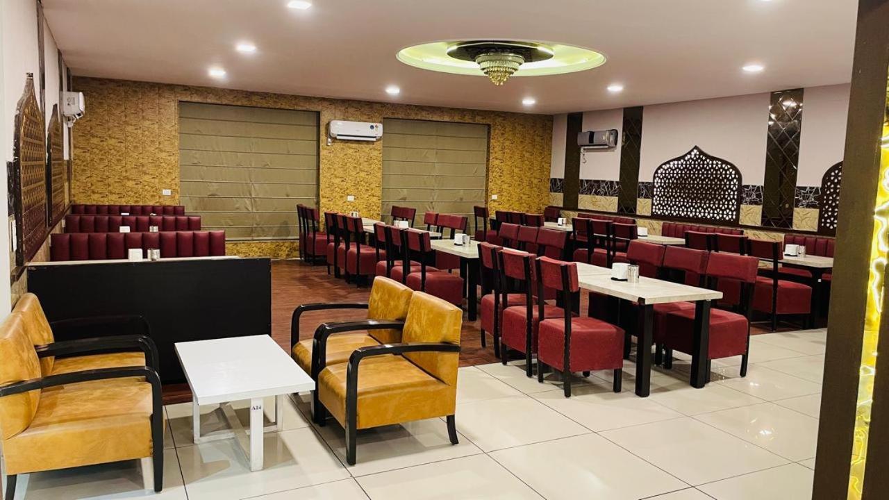 Hotel Kuber Rai Luaran gambar